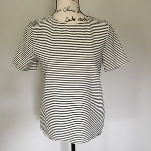 LOFT Petites short sleeve top. Black/white.
